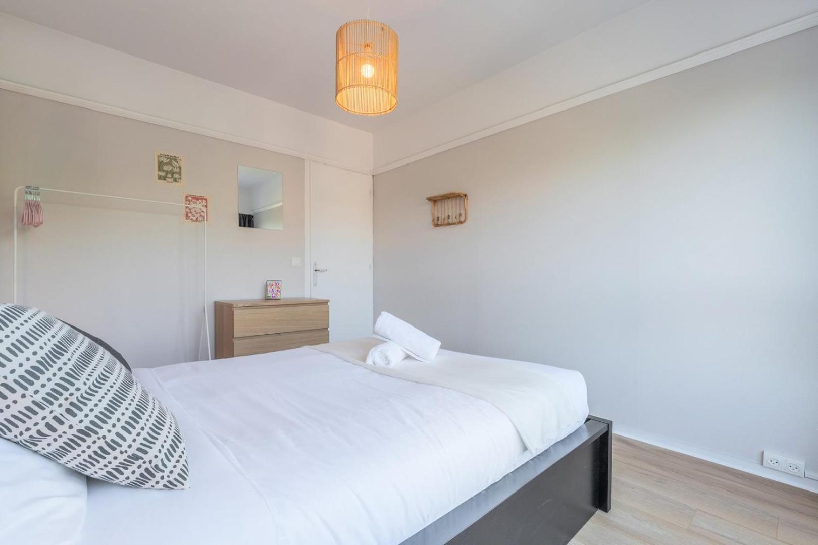 Spacious 3 Bedroom Apartment & Private Parking! Lambersart Екстер'єр фото