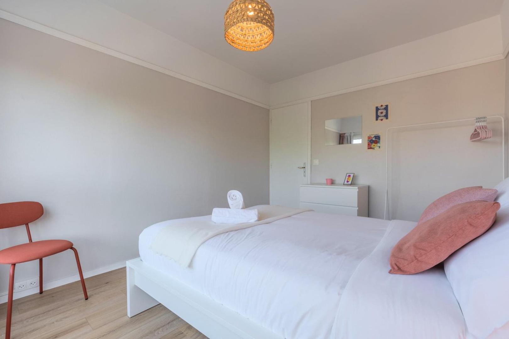 Spacious 3 Bedroom Apartment & Private Parking! Lambersart Екстер'єр фото