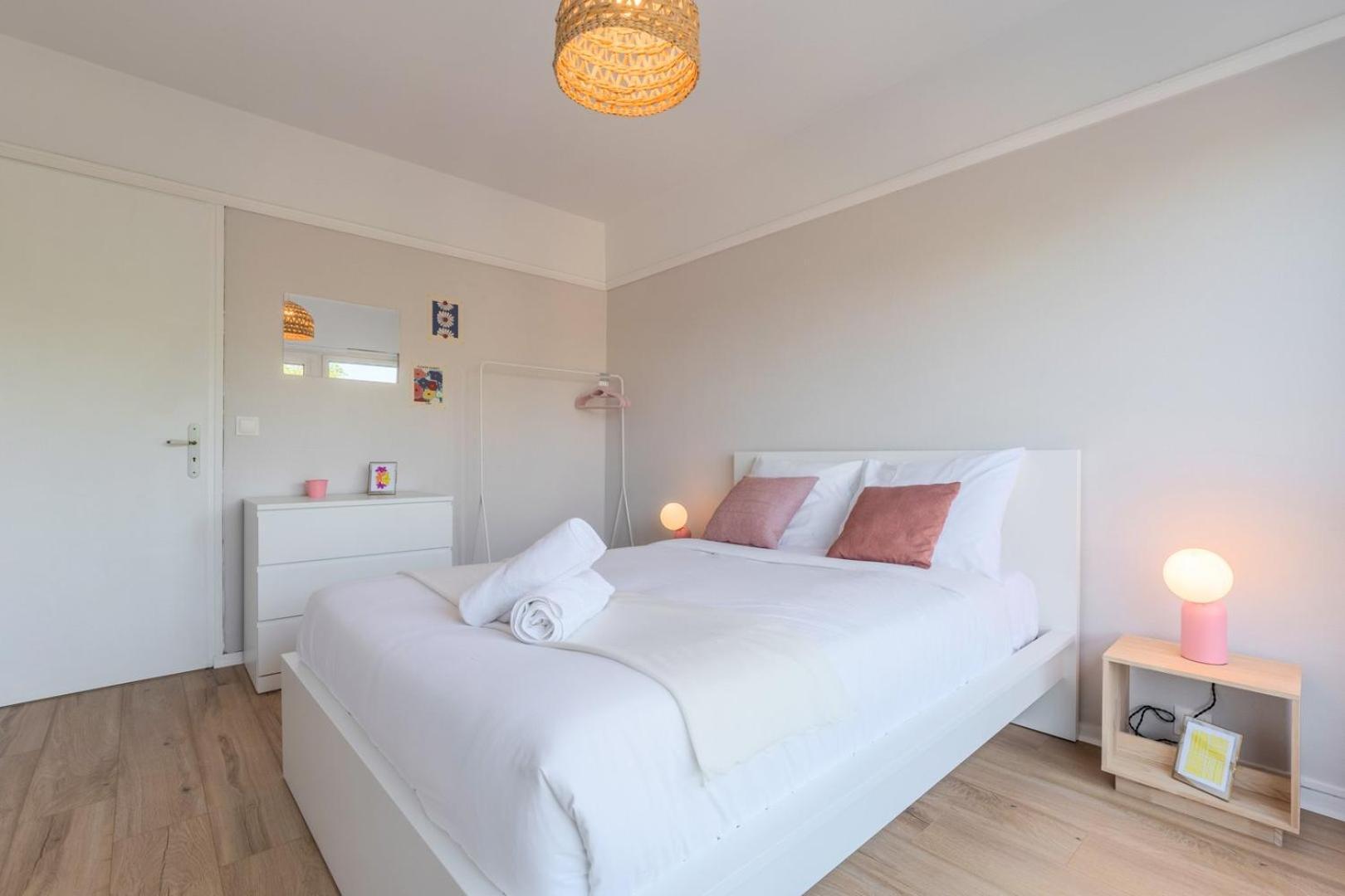 Spacious 3 Bedroom Apartment & Private Parking! Lambersart Екстер'єр фото